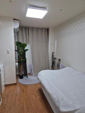 Perfect Stay in Gangnam & Yeoksam, Just 10 Minutes from Gangnam Station, 3 Minutes from Yeoksam Station